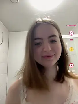 Angellav online show from May 3, 2026, 10:02 pm