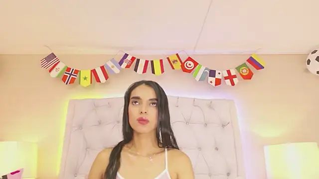 MeganRoseh online show from June 25, 2026, 8:14 pm