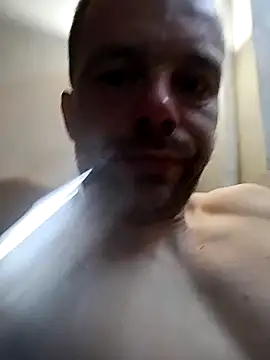 MatusCaddy online show from May 1, 2026, 1:43 am