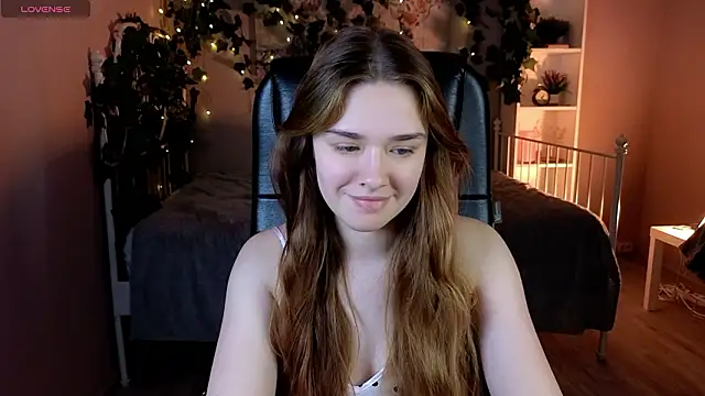 TiffanyVex online show from March 12, 2026, 3:27 pm