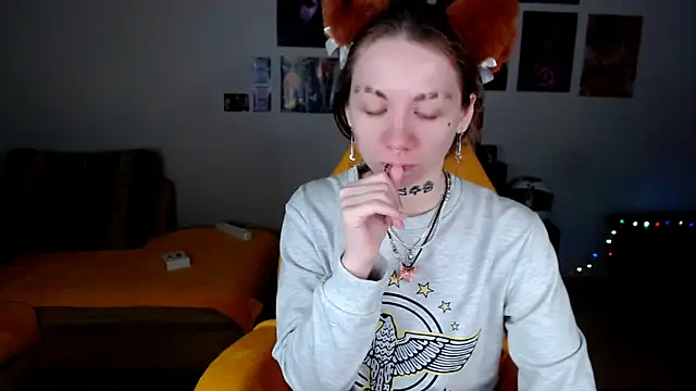 Snapshot of Nica_Kawaii chatting on May 4, 2026, 7:33 am Nica Kawaii online show from May 4, 2026, 7:33 am