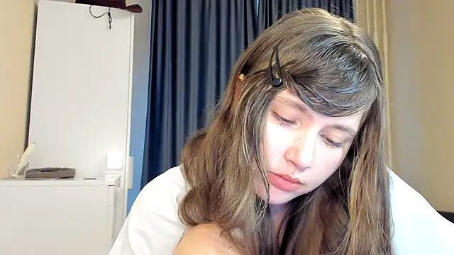 Snapshot of MaryannSofts chatting on July 8, 2026, 2:40 pm MaryannSofts online show from July 8, 2026, 2:40 pm