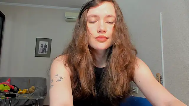 MaryannSofts online show from April 10, 2026, 2:35 pm