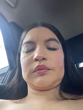 Snapshot of Pretty_Julieta chatting on May 17, 2026, 5:24 pm Pretty Julieta online show from May 17, 2026, 5:24 pm