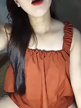 Snapshot of Fiona_2026 chatting on May 19, 2026, 6:31 am Fiona 2026 online show from May 19, 2026, 6:31 am