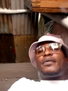 Snapshot of ZonkeBonkesexxy chatting on March 14, 2026, 10:32 am ZonkeBonkesexxy online show from March 14, 2026, 10:32 am