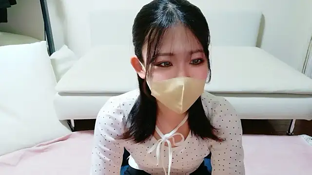 Snapshot of maya-chaaan chatting on March 18, 2026, 11:27 pm maya-chaaan online show from March 18, 2026, 11:27 pm