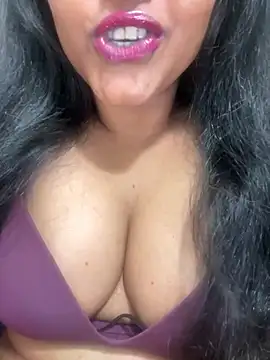 Snapshot of munni-munni6767 chatting on April 11, 2026, 5:49 pm munni-munni6767 online show from April 11, 2026, 5:49 pm