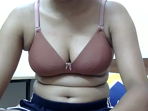 Snapshot of kAVYA_05 chatting on July 22, 2026, 5:59 pm kAVYA 05 online show from July 22, 2026, 5:59 pm