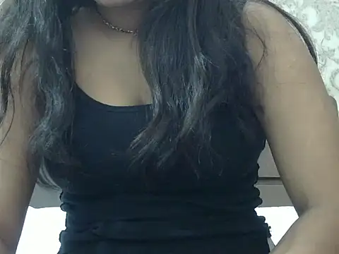 Snapshot of JANVI_06 chatting on June 6, 2026, 1:44 am JANVI 06 online show from June 6, 2026, 1:44 am