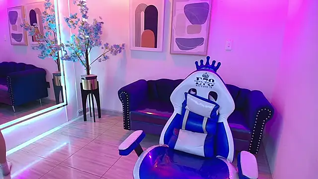 Snapshot of Miia__owens chatting on June 2, 2026, 10:48 am Miia owens online show from June 2, 2026, 10:48 am