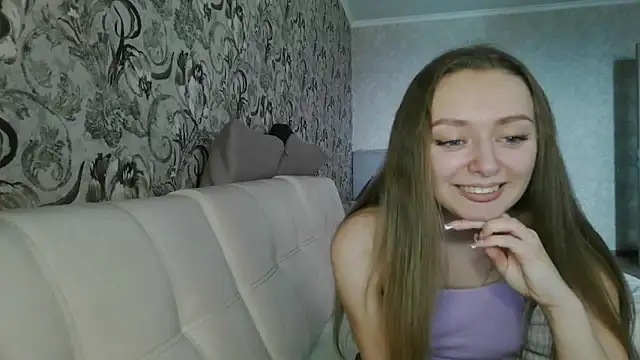 Snapshot of MysticGlimmer chatting on March 19, 2026, 8:14 am MysticGlimmer online show from March 19, 2026, 8:14 am