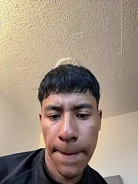 Snapshot of Sebas_fire4 chatting on July 21, 2026, 10:33 pm Sebas fire4 online show from July 21, 2026, 10:33 pm