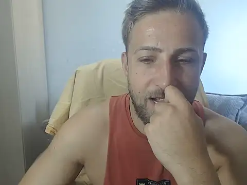 Snapshot of BlondEagleMuscle chatting on August 5, 2026, 7:35 am BlondEagleMuscle online show from August 5, 2026, 7:35 am