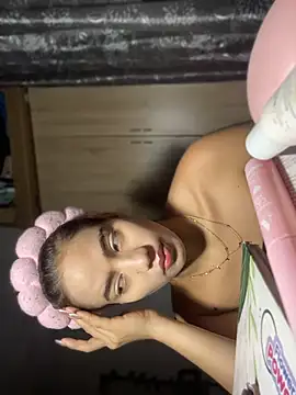 Ariel blake online show from August 4, 2026, 10:58 pm