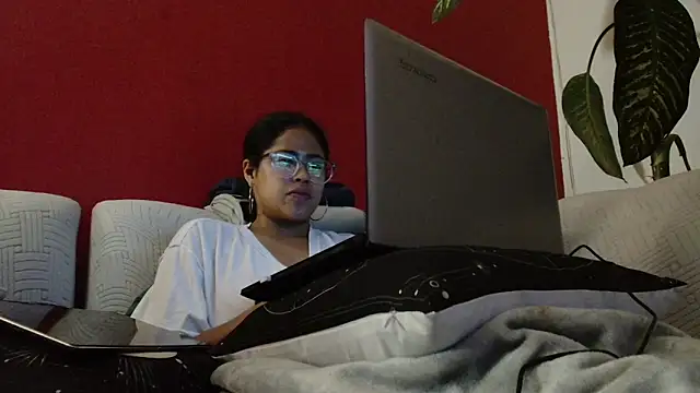 katnay29 online show from March 6, 2026, 4:18 am