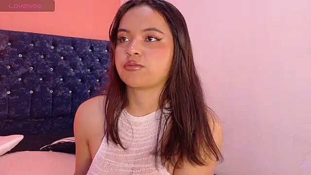 Snapshot of Catalinaa01 chatting on July 15, 2026, 1:07 pm Catalinaa01 online show from July 15, 2026, 1:07 pm