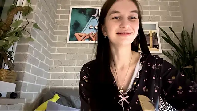 LaraDraggoo online show from March 20, 2026, 6:09 pm