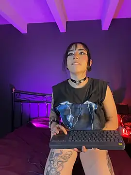 HoneyDemoni online show from March 30, 2026, 12:06 pm