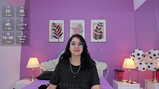 YayaQueen online show from July 16, 2026, 11:51 am