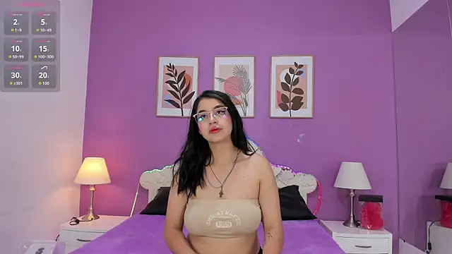 YayaQueen online show from June 24, 2026, 11:31 am