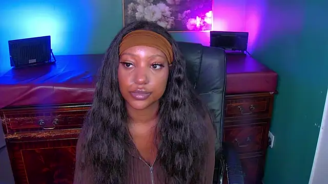 Snapshot of NyaraBuenoBabestationx chatting on June 29, 2026, 1:33 pm NyaraBuenoBabestationx online show from June 29, 2026, 1:33 pm
