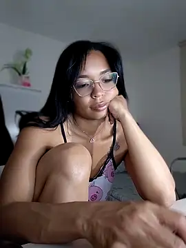 Snapshot of nathyjonees chatting on May 27, 2026, 12:31 am nathyjonees online show from May 27, 2026, 12:31 am