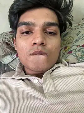 Snapshot of sidhux782 chatting on June 20, 2026, 12:32 pm sidhux782 online show from June 20, 2026, 12:32 pm