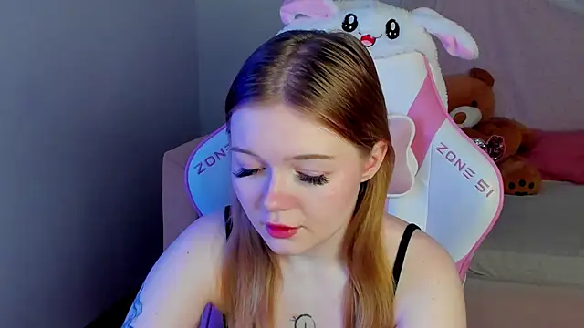 ElinaVale online show from May 27, 2026, 5:09 pm