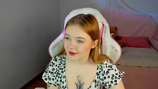 ElinaVale online show from May 15, 2026, 5:05 am