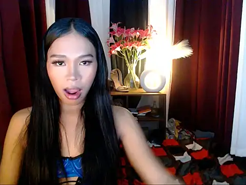 Snapshot of SweetyScarlet chatting on May 5, 2026, 9:45 am SweetyScarlet online show from May 5, 2026, 9:45 am