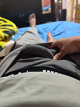 Snapshot of GoldenM95 chatting on May 22, 2026, 7:12 pm GoldenM95 online show from May 22, 2026, 7:12 pm