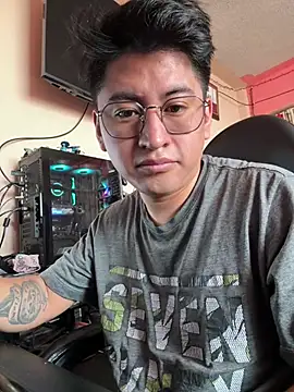 Snapshot of GoldenM95 chatting on March 20, 2026, 3:13 pm GoldenM95 online show from March 20, 2026, 3:13 pm