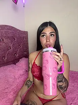 Charlothe1 online show from April 7, 2026, 11:06 pm