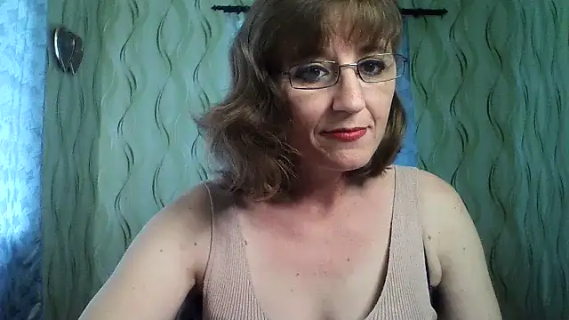 Snapshot of Alisaprice077 chatting on June 10, 2026, 10:05 am Alisaprice077 online show from June 10, 2026, 10:05 am