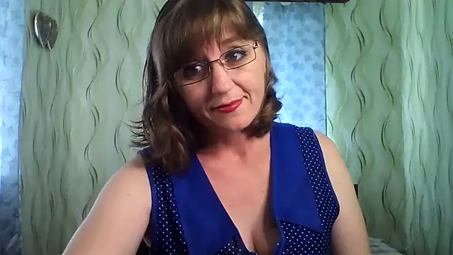 Alisaprice077 online show from June 30, 2026, 11:54 am