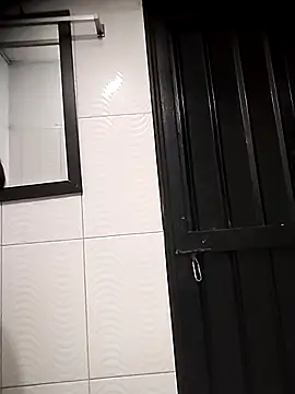 Snapshot of Paisa__Col77 chatting on March 9, 2026, 6:39 am Paisa Col77 online show from March 9, 2026, 6:39 am