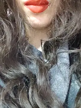 Kamilya89six online show from March 18, 2026, 7:37 pm