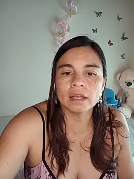 Snapshot of BettyBoo_w chatting on May 24, 2026, 3:01 pm BettyBoo w online show from May 24, 2026, 3:01 pm