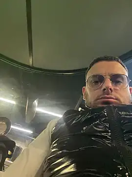 tonyboys19418 online show from March 8, 2026, 9:07 pm