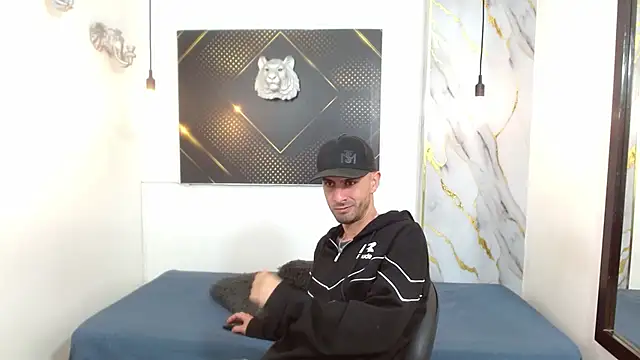 KingOfTemptation online show from April 27, 2026, 3:59 am