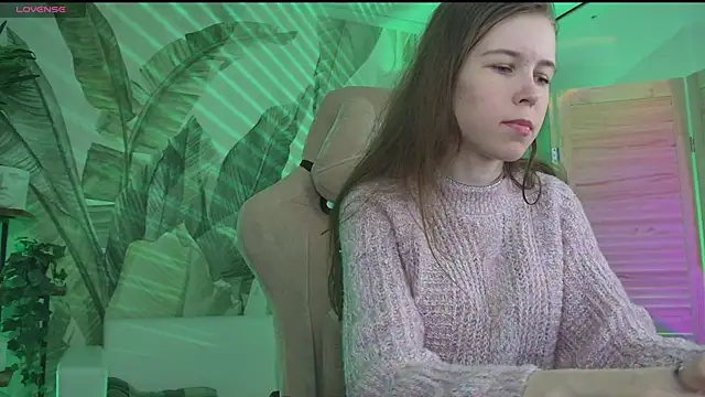 AriaGracen online show from April 2, 2026, 8:43 am