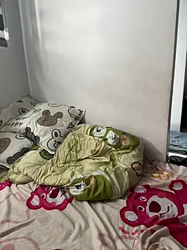 Snapshot of Lyn_baby chatting on July 8, 2026, 6:47 am Lyn baby online show from July 8, 2026, 6:47 am