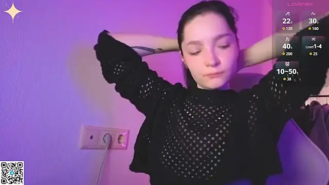 Snapshot of Luna_Moon13 chatting on April 11, 2026, 12:51 am Luna Moon13 online show from April 11, 2026, 12:51 am