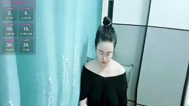 PINGGUO-33 online show from March 11, 2026, 7:02 am