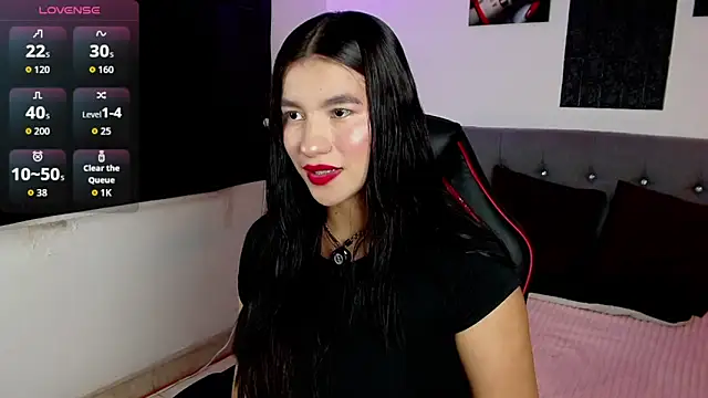 Snapshot of Victoria_Rous chatting on March 8, 2026, 4:43 pm Victoria Rous online show from March 8, 2026, 4:43 pm