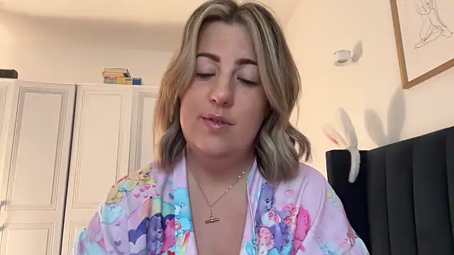 Snapshot of annabellewarick chatting on June 6, 2026, 9:36 am annabellewarick online show from June 6, 2026, 9:36 am