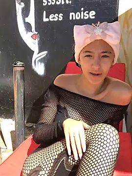 CuteBubbles13th online show from May 11, 2026, 10:16 am