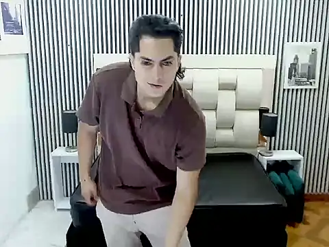 Snapshot of Alex_Wolft chatting on May 15, 2026, 1:31 pm Alex Wolft online show from May 15, 2026, 1:31 pm