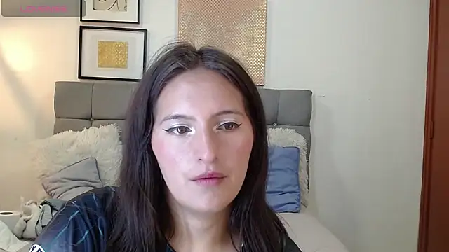 Sharon makelove online show from March 19, 2026, 7:14 pm